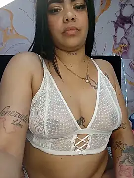 luxuryluna online show from May 2026 11:56:01 PM