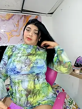 luxuryluna online show from May 2026 11:42:01 PM