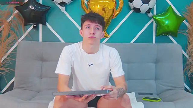 Tristan Kane online show from July 2026 12:25:02 PM