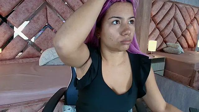 Snapshot of TamaraaHoney chatting on June 2026 12:58:02 PM TamaraaHoney online show from June 2026 12:58:02 PM
