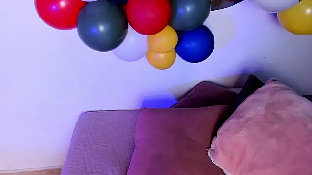 Emmarios qm online show from July 2026 01:03:01 PM