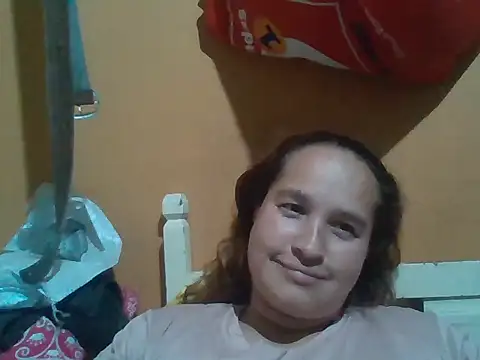 Kira Phone online show from May 2026 09:44:02 PM