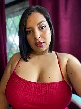 Snapshot of Elena_Grace1 chatting on May 2026 08:18:01 PM Elena Grace1 online show from May 2026 08:18:01 PM