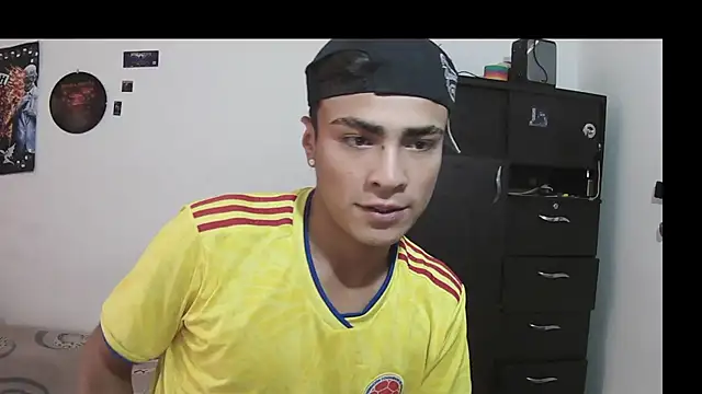 Fenix hardcock online show from June 2026 04:01:02 PM