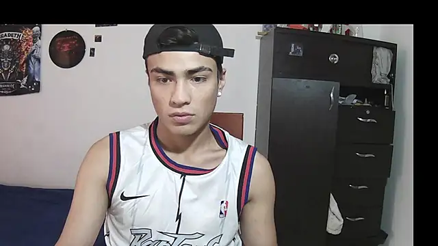 Fenix hardcock online show from July 2026 03:36:01 PM