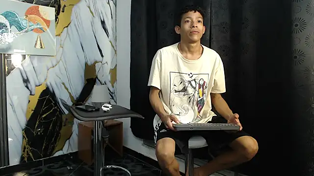 RONALDA HOT26 online show from May 2026 07:38:02 AM