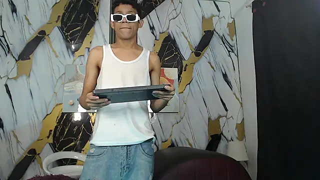 RONALDA HOT26 online show from May 2026 07:38:01 AM
