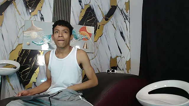 RONALDA HOT26 online show from June 2026 07:32:02 AM