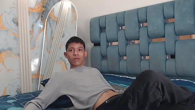 RONALDA HOT26 online show from June 2026 01:53:02 PM