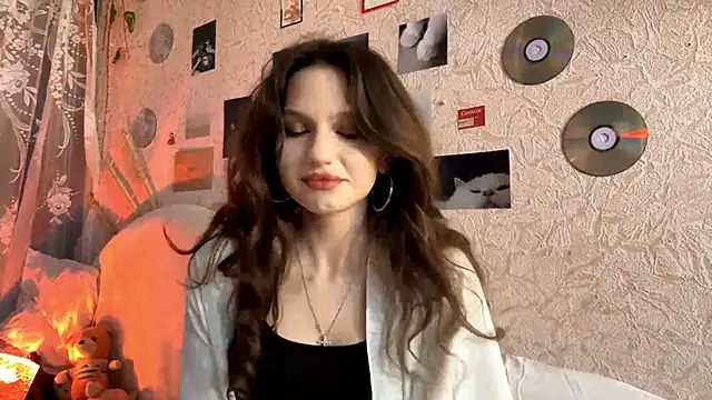 CarleenColley online show from May 2026 12:59:01 PM