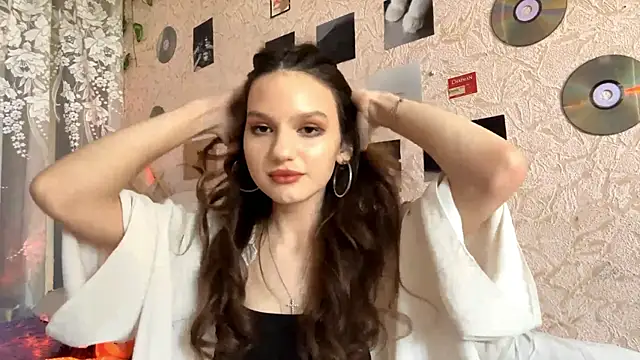 CarleenColley online show from May 2026 07:58:01 AM
