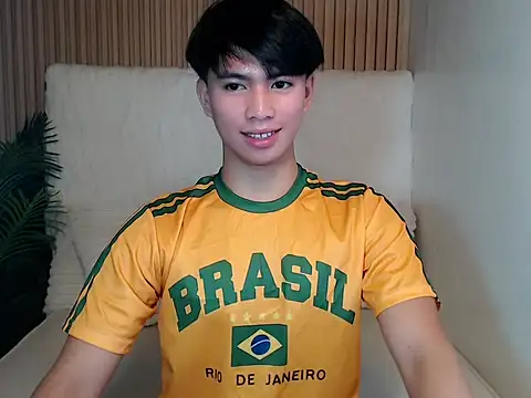 horny jamesxx online show from May 2026 01:33:02 AM