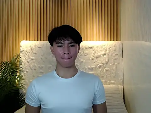 horny jamesxx online show from May 2026 12:50:01 AM