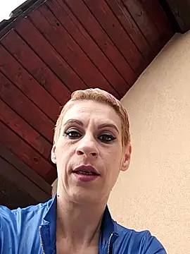 KittyDesiree online show from June 2026 04:04:02 PM