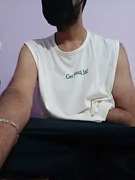 ItsNick79 online show from May 2026 03:47:01 AM