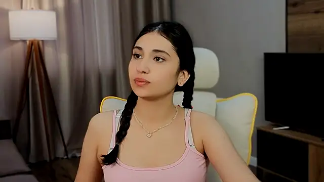 honeylanaa online show from June 2026 04:52:02 AM