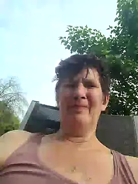 freche52f online show from May 2026 03:52:02 PM