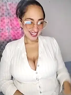 Pamela sa online show from May 2026 05:43:02 PM