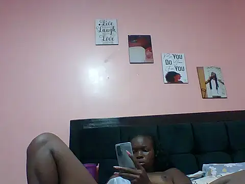 Snapshot of shantell_1 chatting on June 2026 07:16:01 PM shantell 1 online show from June 2026 07:16:01 PM