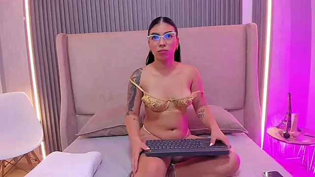 MaiaLopez online show from June 2026 08:02:02 PM