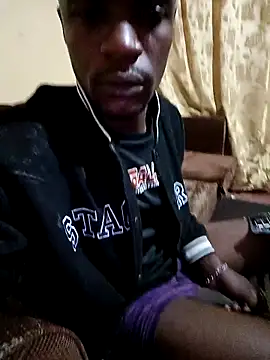 janvierer online show from May 2026 06:37:01 PM