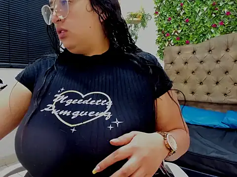 Snapshot of Candy_Curvyy chatting on May 2026 12:55:02 PM Candy Curvyy online show from May 2026 12:55:02 PM