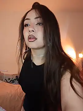 paariiss  online show from May 2026 10:16:01 PM