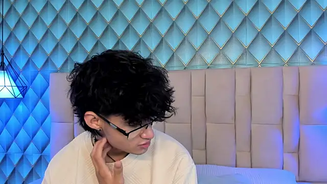 Sofia-Ethan online show from July 2026 02:21:02 PM