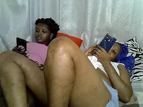 Lorainebabes online show from June 2026 12:32:02 AM
