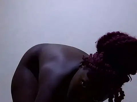 pretty leila1 online show from July 2026 07:33:01 AM