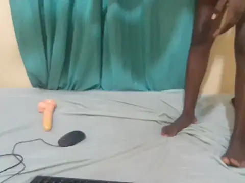 Maqueilah  online show from July 2026 03:36:02 PM
