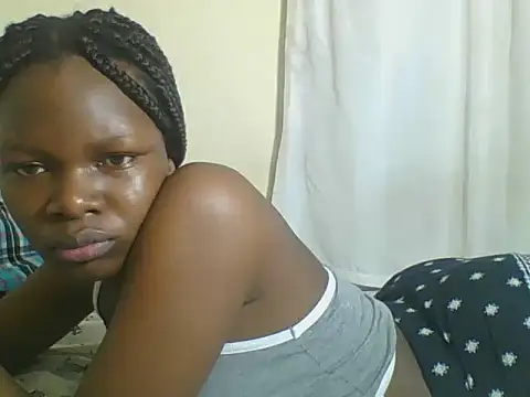 Sweetgal2025 online show from June 2026 06:47:01 PM