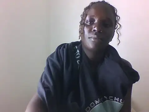 LatishLava online show from May 2026 01:06:01 PM