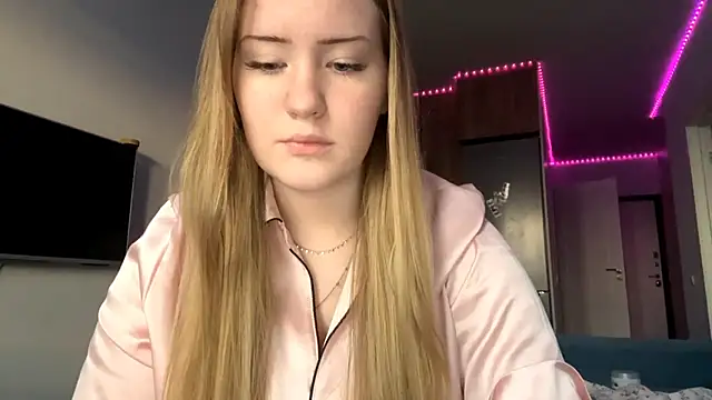 Lisi Kiss  online show from May 2026 05:42:01 PM