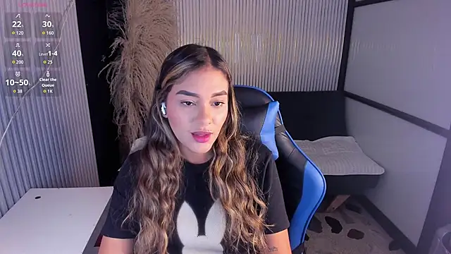 SophieWatson  online show from June 2026 01:52:01 PM