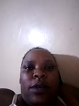 Azizzah online show from May 2026 07:34:02 PM