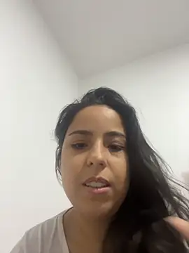 Snapshot of onMelan chatting on May 2026 05:20:02 PM onMelan online show from May 2026 05:20:02 PM