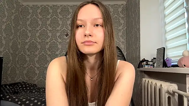 ShaylaChong online show from May 2026 04:08:02 AM