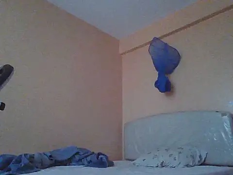 pinky-lips online show from June 2026 06:05:01 AM