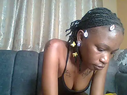 Snapshot of Sexy_dotta chatting on May 2026 01:52:01 PM Sexy dotta online show from May 2026 01:52:01 PM
