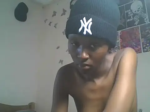 loversoncam online show from May 2026 10:21:01 AM