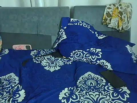 SleekCandy petites online show from July 2026 10:53:01 AM