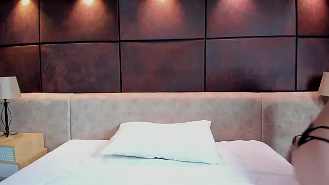 AshlyBella online show from June 2026 04:48:01 PM