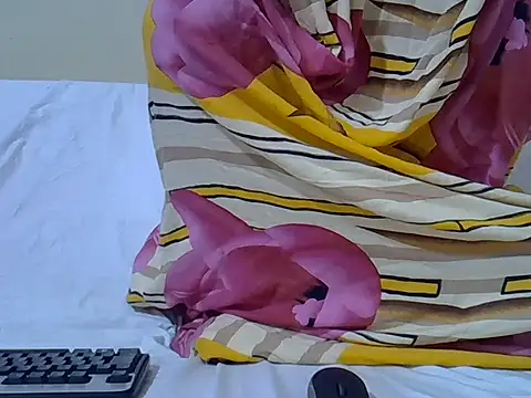 petite pretti online show from June 2026 11:59:01 AM