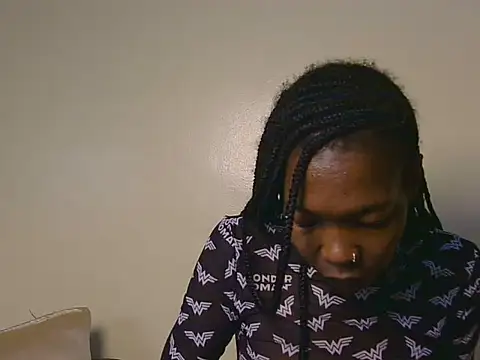 Glamtashie online show from July 2026 08:37:01 PM