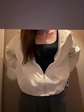 coconayui online show from June 2026 10:47:01 AM