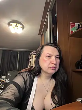 EvaBeautyXxX online show from June 2026 11:17:01 PM