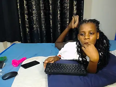 prettty Talia online show from July 2026 10:13:01 PM