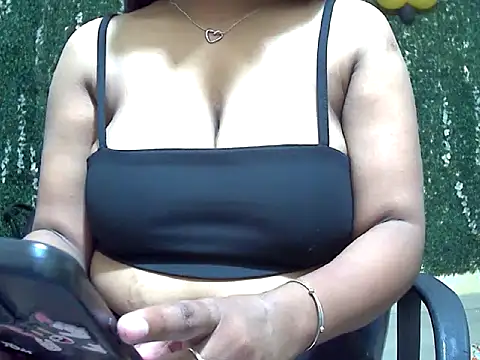 shallykaur online show from July 2026 04:43:01 AM