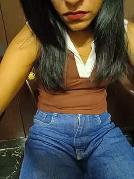 Shanaya 001 online show from May 2026 05:45:02 AM